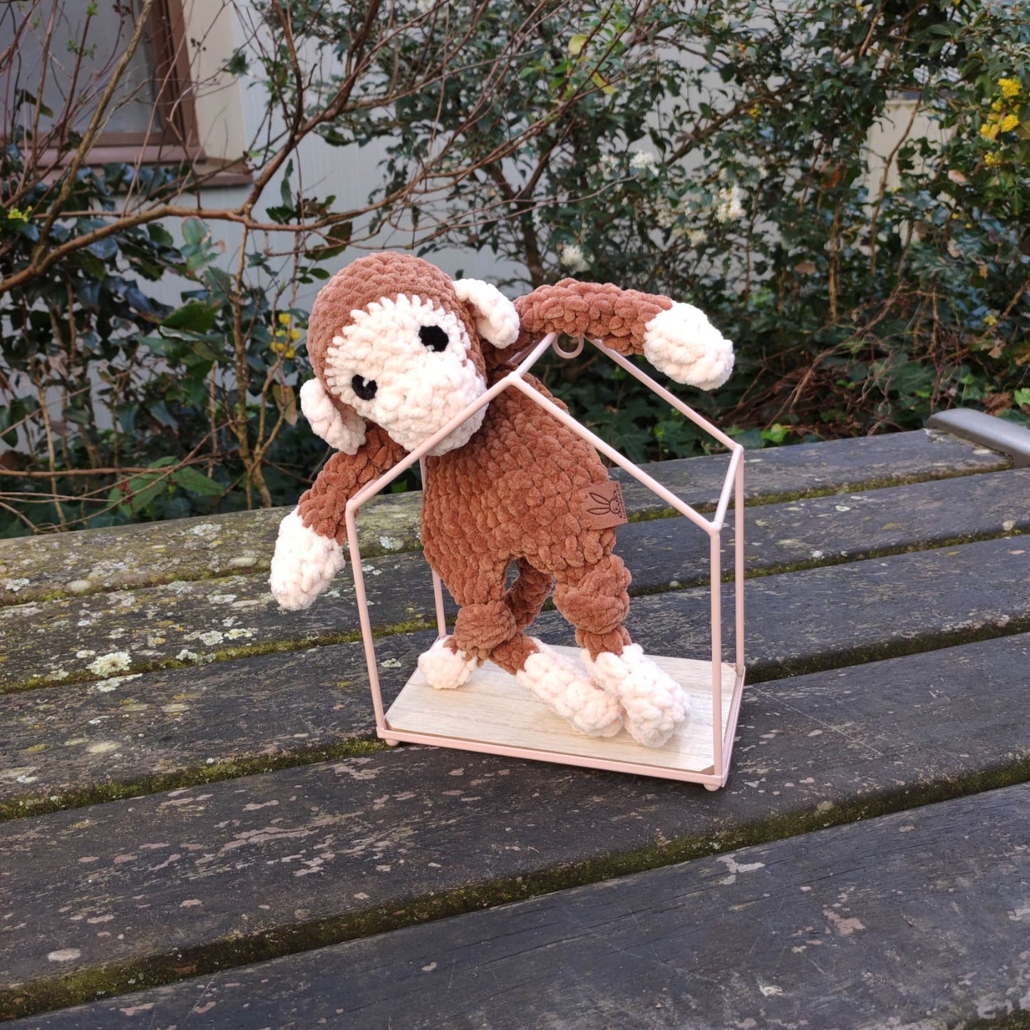 doudou singe marron