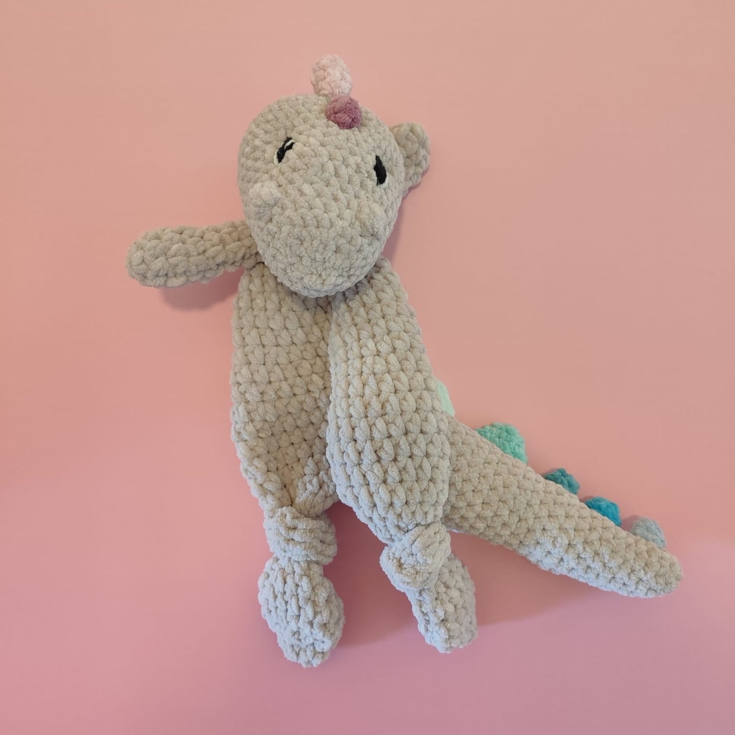 gros doudou dino beige clair