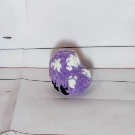 peluche petite voiture violette