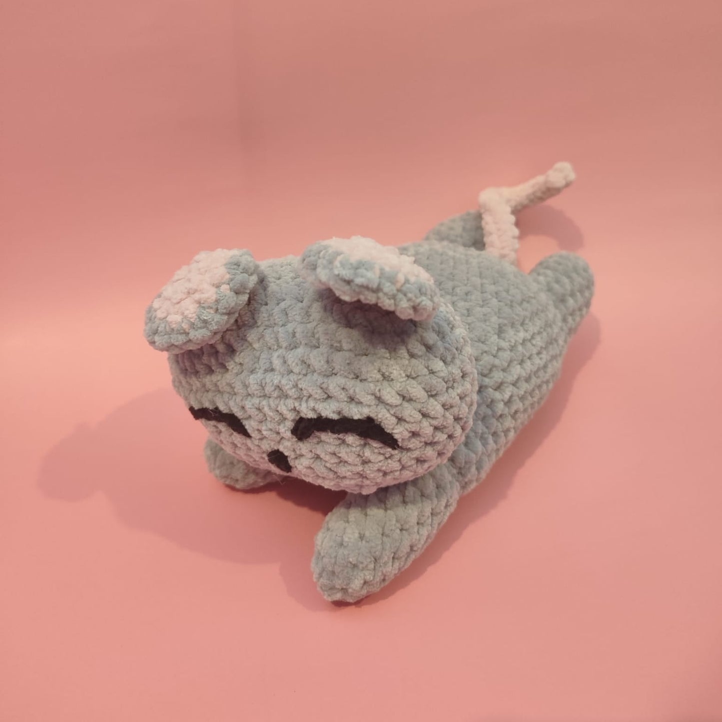 peluche plate souris grise