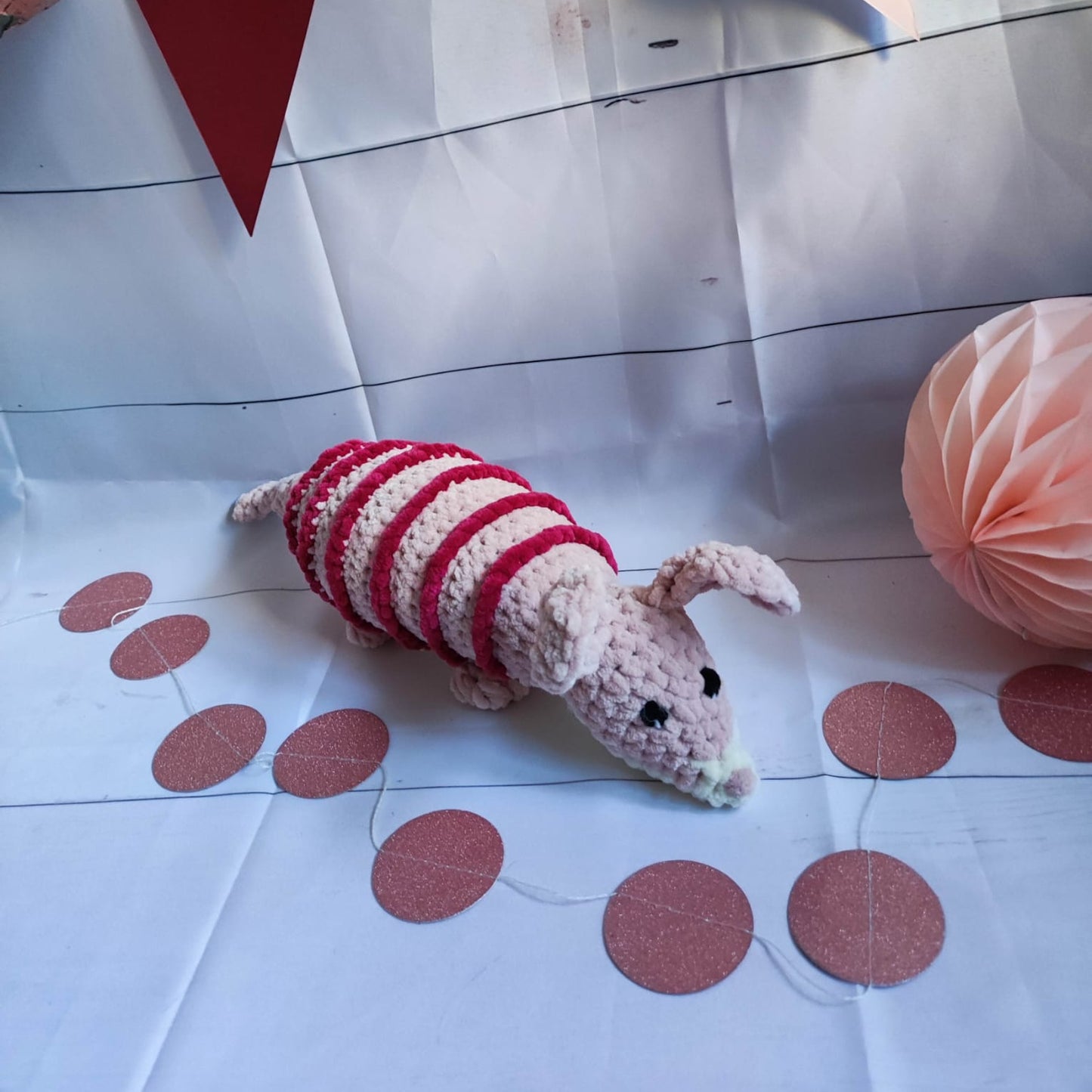 peluche tatou rose