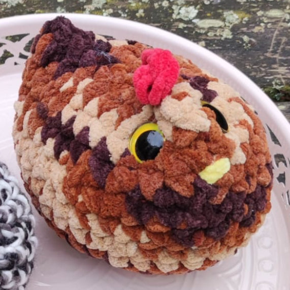 peluche poule marron 2
