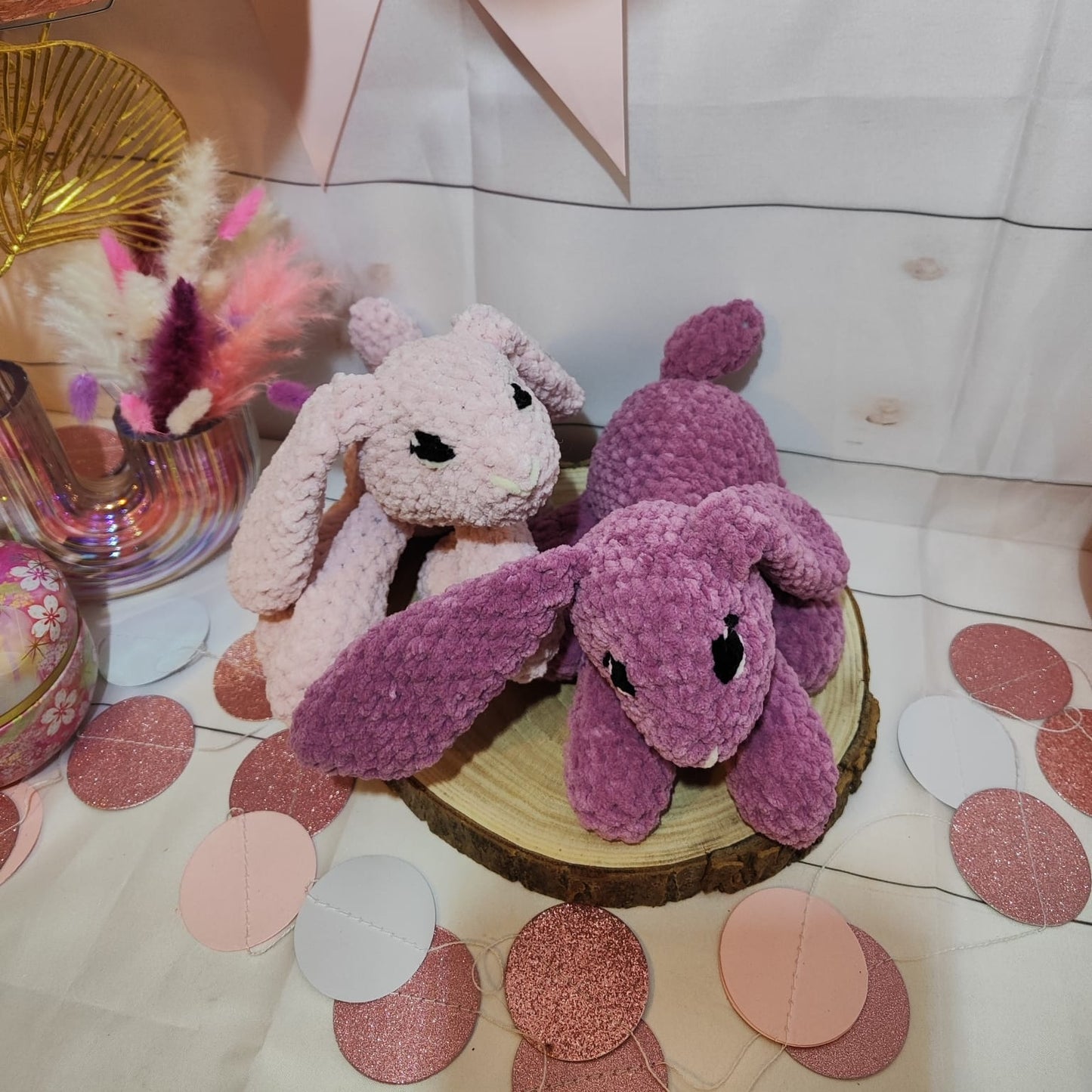 peluches lapins roses