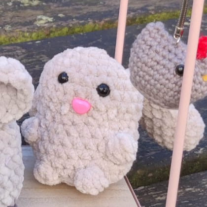 petite peluche lapin beige