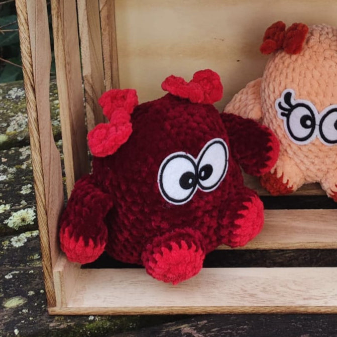 peluche petit monstre rouge