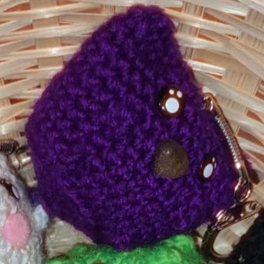 porte-clés chat violet