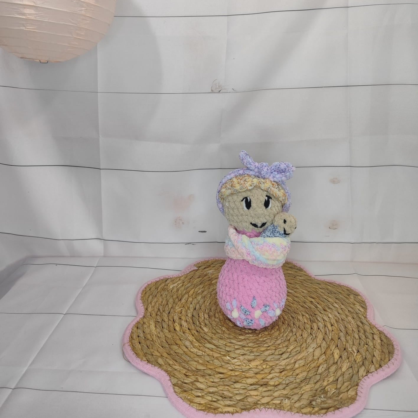 poupée maman humaine rose