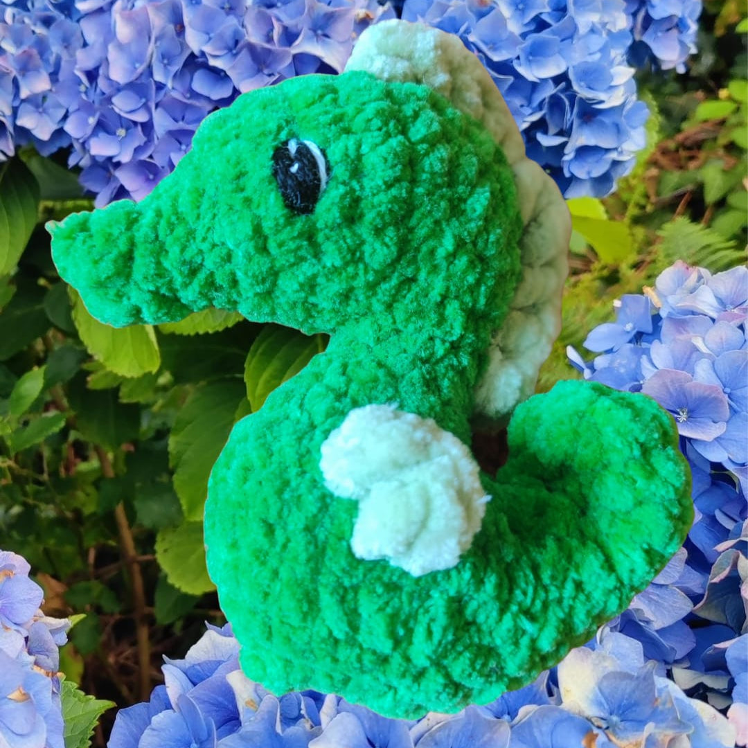 petite peluche hippocampe vert