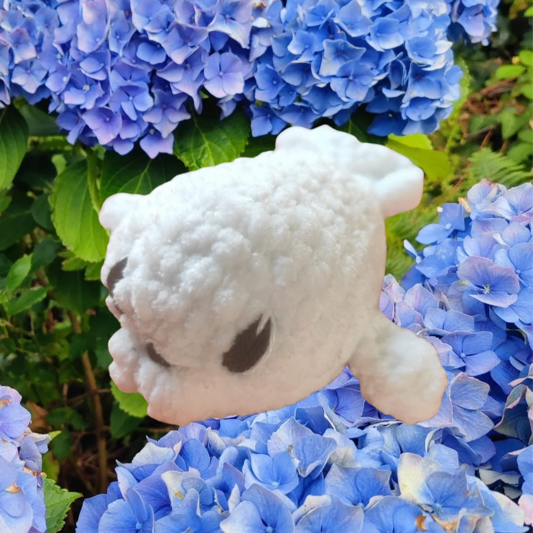 petite peluche phoque blanc