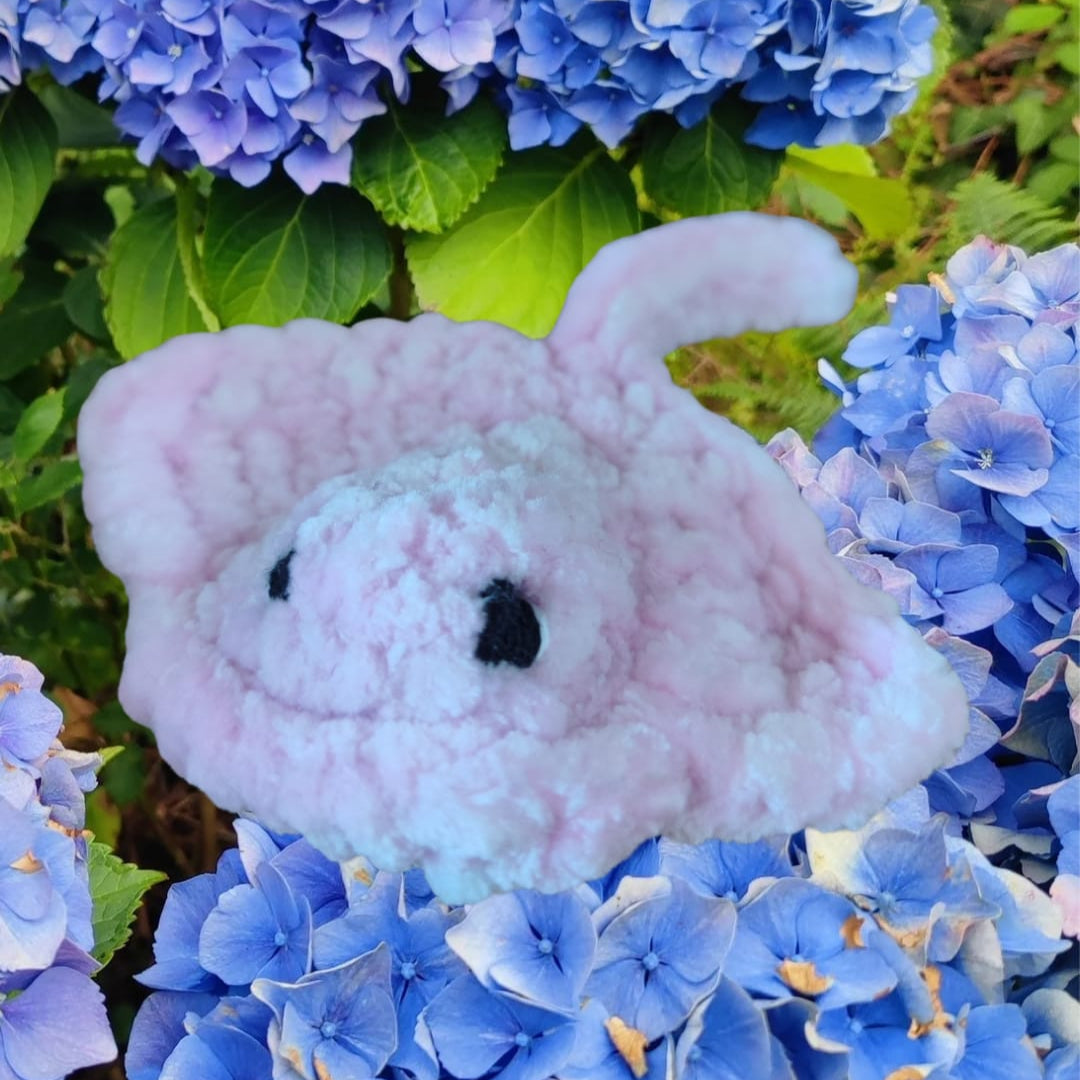 petite peluche raie rose