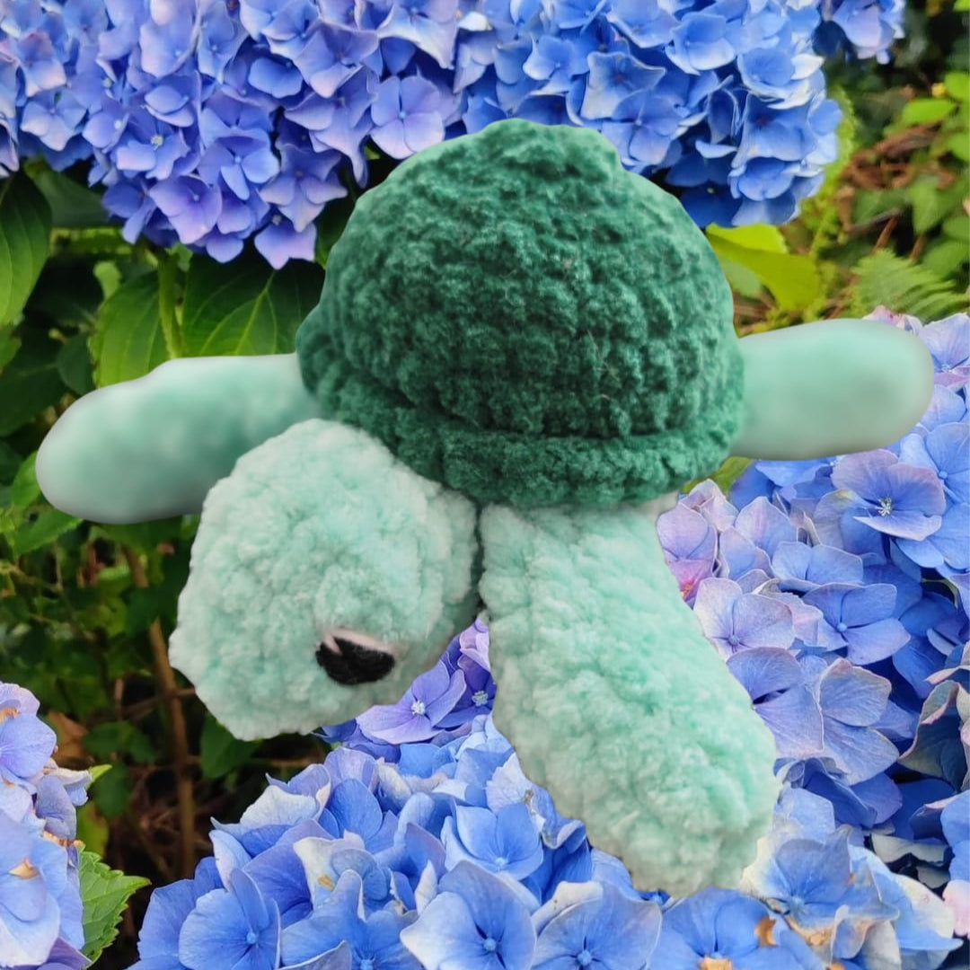 petite peluche tortue verte