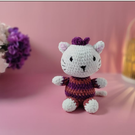 Peluche crochet fait main Gurumi assis
