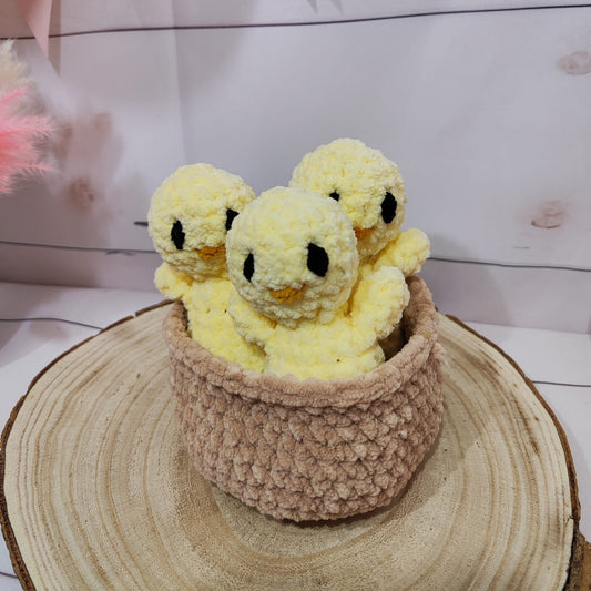 peluche nid de poussins
