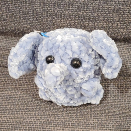 petite peluche éléphant